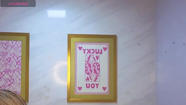 Evy Luxx v online show from April 2026 03:44:02 AM