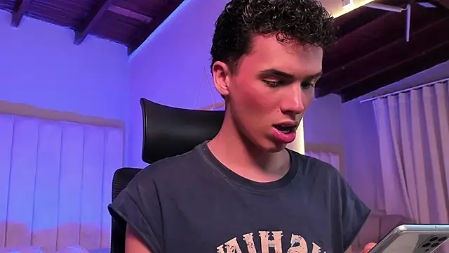 Seab trooy online show from February 2026 03:11:01 AM