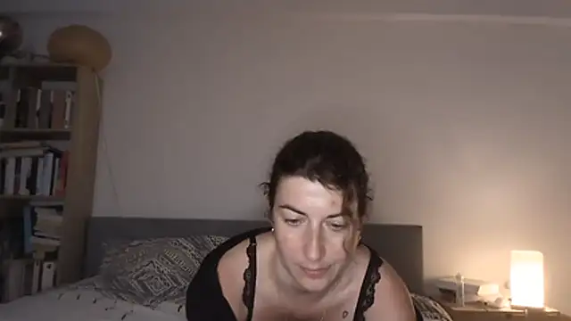 Snapshot of Jo_LieLive chatting on June 2026 06:58:01 PM Jo LieLive online show from June 2026 06:58:01 PM