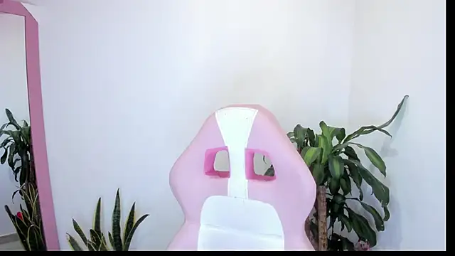 SOFIA SWEETT22 online show from December 2025 01:20:01 PM