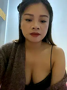 sara-xx online show from December 2025 03:26:02 AM