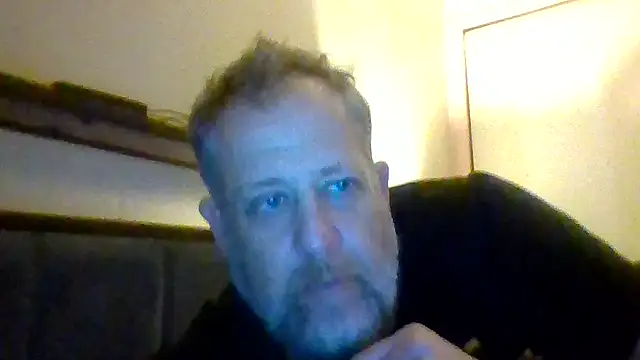 Snapshot of Mikey40wv chatting on November 2025 11:05:01 AM Mikey40wv online show from November 2025 11:05:01 AM