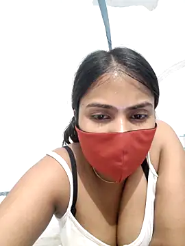 Snapshot of Red_Love_1 chatting on May 2026 06:35:02 PM Red Love 1 online show from May 2026 06:35:02 PM