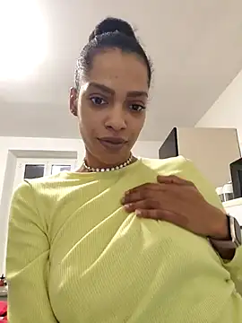 chanell95 online show from November 2025 02:05:01 PM