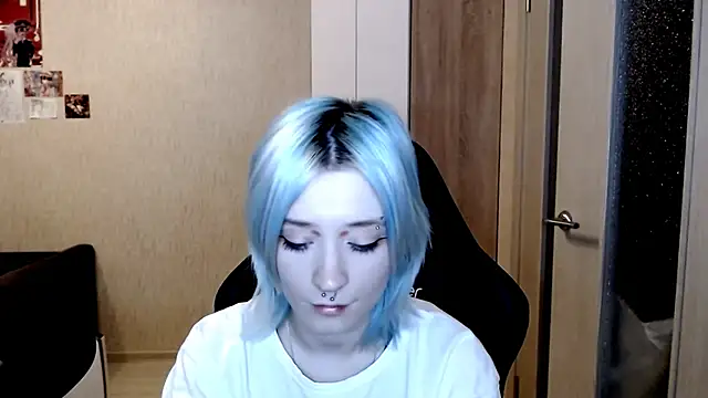 SophiaLur online show from November 2025 03:51:01 PM