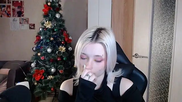 SophiaLur online show from January 2026 04:31:02 PM