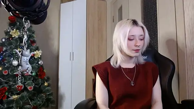 SophiaLur online show from January 2026 04:56:02 PM