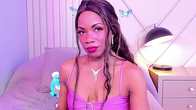 Snapshot of LailaDavidson chatting on June 2026 12:22:01 PM LailaDavidson online show from June 2026 12:22:01 PM