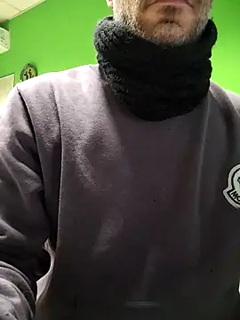 platone09 online show from December 2025 01:28:02 PM