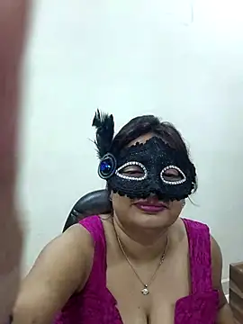 Cute-richa1 online show from March 2026 05:07:01 PM