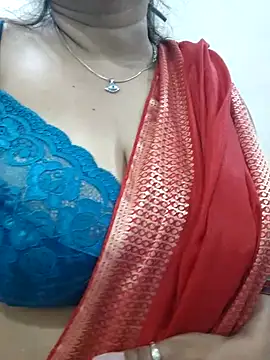 Cute-richa1 online show from March 2026 01:39:01 PM