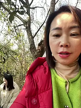 xiaoling2358 online show from January 2026 04:28:01 AM