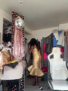 Motherbigbus online show from March 2026 06:25:01 PM