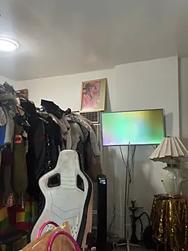 Motherbigbus online show from March 2026 08:19:01 AM