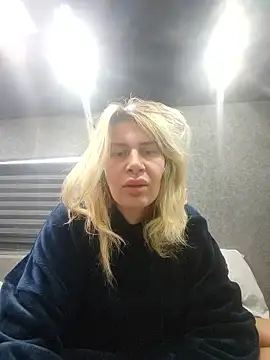 NaughtyClaudia  online show from January 2026 12:32:01 PM