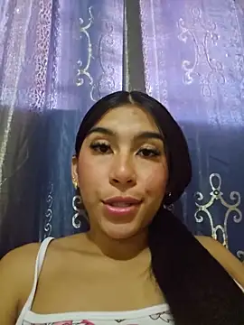 Snapshot of skinnyrox chatting on June 2026 05:38:02 PM skinnyrox online show from June 2026 05:38:02 PM