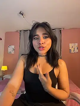 Sophie wyld online show from November 2025 11:21:02 PM