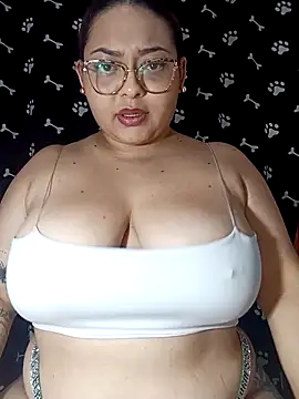 Snapshot of Anna_Lucia88 chatting on May 2026 05:57:02 AM Anna Lucia88 online show from May 2026 05:57:02 AM