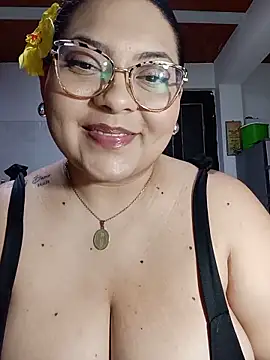 Snapshot of Anna_Lucia88 chatting on June 2026 02:24:02 AM Anna Lucia88 online show from June 2026 02:24:02 AM