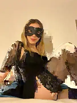 lunababy77 online show from January 2026 08:23:01 PM