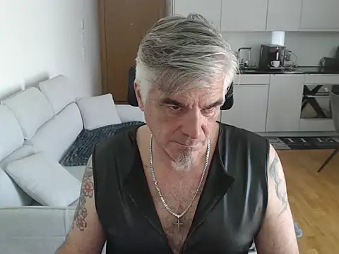 Buidapest online show from April 2026 08:02:02 AM