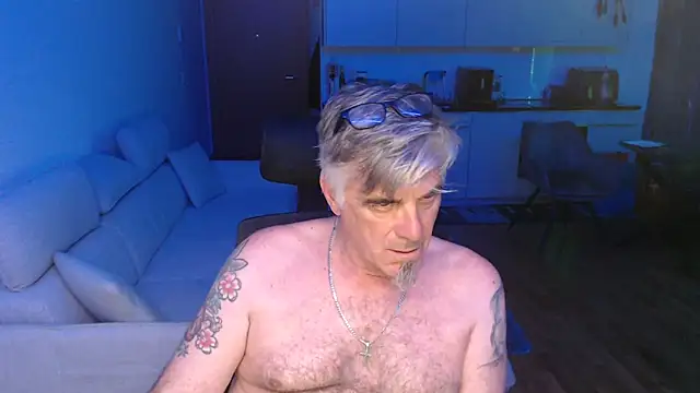 Buidapest online show from April 2026 10:40:02 PM