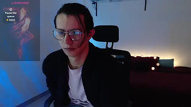 Snapshot of Brandon_starkk chatting on May 2026 12:32:01 PM Brandon starkk online show from May 2026 12:32:01 PM