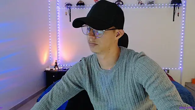Snapshot of Brandon_starkk chatting on July 2026 08:24:02 PM Brandon starkk online show from July 2026 08:24:02 PM