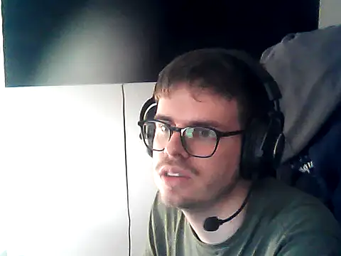 Snapshot of DesertedMonoxide chatting on March 2026 04:24:02 PM DesertedMonoxide online show from March 2026 04:24:02 PM