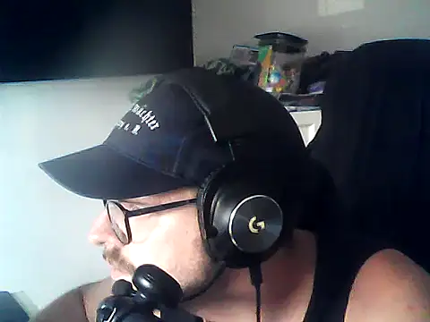 Snapshot of DesertedMonoxide chatting on June 2026 03:24:01 PM DesertedMonoxide online show from June 2026 03:24:01 PM