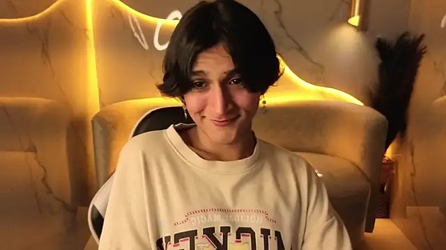 zoe tp online show from November 2025 07:49:02 PM