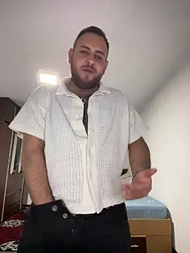 Andreiandu23 online show from April 2026 06:22:01 PM