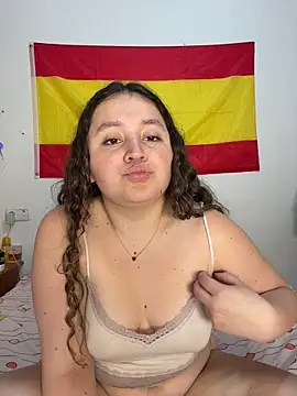 Snapshot of SulaySpain chatting on April 2026 06:17:01 AM SulaySpain online show from April 2026 06:17:01 AM