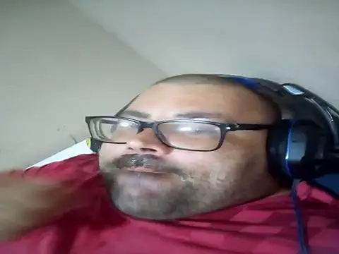 Snapshot of ricardobolinha chatting on November 2025 04:51:01 AM ricardobolinha online show from November 2025 04:51:01 AM