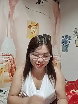 Snapshot of Cover-baa chatting on June 2026 12:50:02 PM Cover-baa online show from June 2026 12:50:02 PM