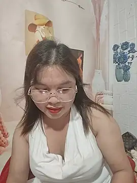 Snapshot of Cover-baa chatting on July 2026 06:04:01 PM Cover-baa online show from July 2026 06:04:01 PM