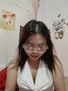 Snapshot of Cover-baa chatting on July 2026 03:33:02 AM Cover-baa online show from July 2026 03:33:02 AM
