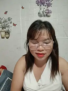 Snapshot of Cover-baa chatting on July 2026 10:35:02 PM Cover-baa online show from July 2026 10:35:02 PM