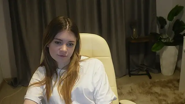 AngelesBenitz online show from November 2025 01:44:02 PM