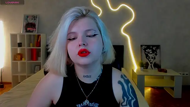 shadow  purrr online show from November 2025 01:22:01 AM