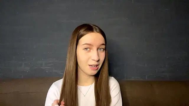 CindaWinn online show from November 2025 08:03:01 AM