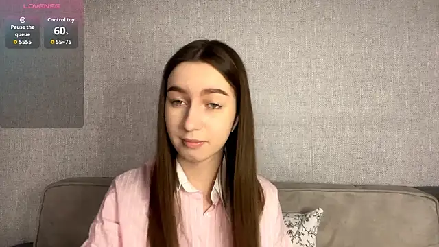 Snapshot of CindaWinn chatting on February 2026 05:30:02 AM CindaWinn online show from February 2026 05:30:02 AM