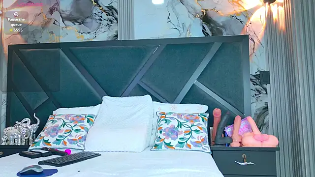 SofiaCopper online show from November 2025 02:47:02 AM