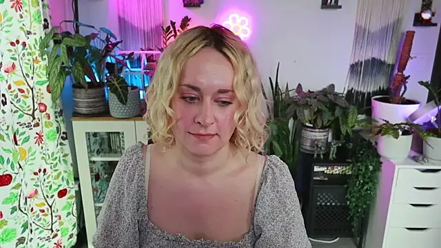 xzoeyryanx online show from April 2026 06:50:01 PM