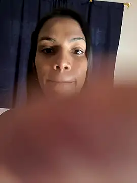 ArielleMillerr- online show from December 2025 05:39:02 PM