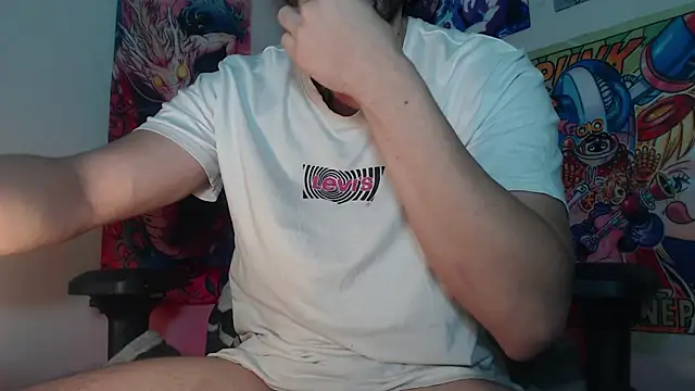 LuciferSantoryu online show from April 2026 11:57:01 PM