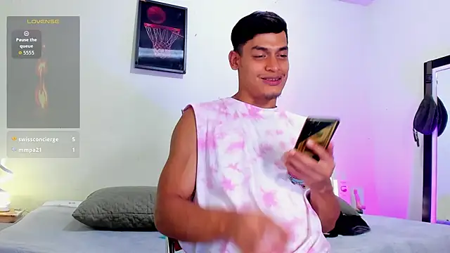 blorelopez online show from April 2026 07:58:01 PM