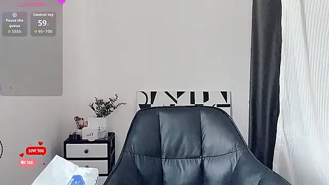 Snapshot of bunny-- chatting on June 2026 05:01:01 AM bunny-- online show from June 2026 05:01:01 AM