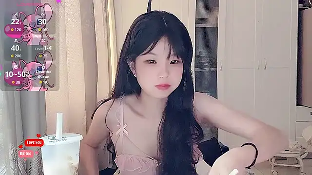 Snapshot of bunny-- chatting on June 2026 05:21:02 AM bunny-- online show from June 2026 05:21:02 AM