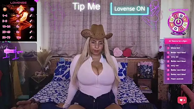 LaReineCleo online show from February 2026 11:07:02 AM